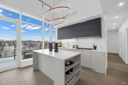 Photo 5 at 1001 - 8415 Granville Street, S.W. Marine, Vancouver West