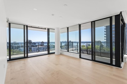 Photo 5 at 703 - 135 E 13th Street, Central Lonsdale, North Vancouver