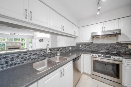 Photo 11 at 302 - 8728 Sw Marine Drive, Marpole, Vancouver West