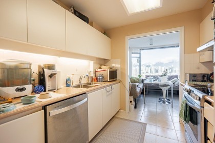 Photo 12 at 802 - 2668 Ash Street, Fairview VW, Vancouver West