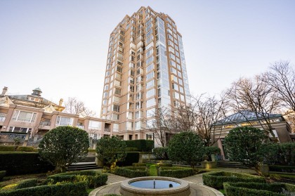 Photo 1 at 802 - 2668 Ash Street, Fairview VW, Vancouver West