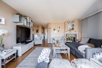 Photo 9 at 802 - 2668 Ash Street, Fairview VW, Vancouver West