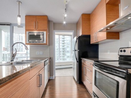 Photo 10 at 1006 - 188 Keefer Place, Downtown VW, Vancouver West