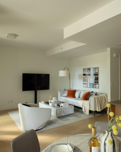 Photo 4 at 1577 W 57th Avenue, South Granville, Vancouver West