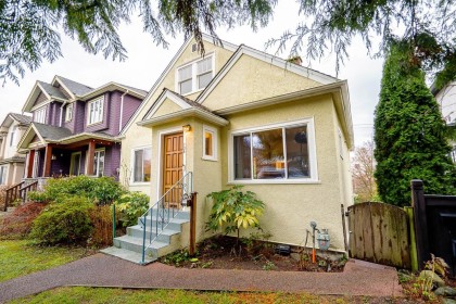 Photo 4 at 134 W 40th Avenue, Cambie, Vancouver West