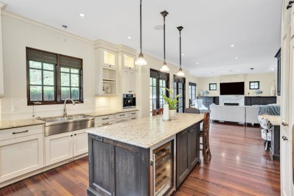 Photo 3 at 1807 Acadia Road, University VW, Vancouver West