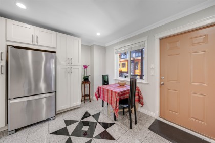 Photo 10 at 7531 Oak Street, South Granville, Vancouver West