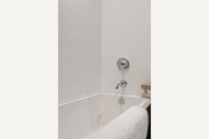 Photo 23 at 406 - 3606 Aldercrest Drive, Roche Point, North Vancouver