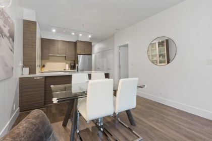 Photo 11 at 406 - 3606 Aldercrest Drive, Roche Point, North Vancouver