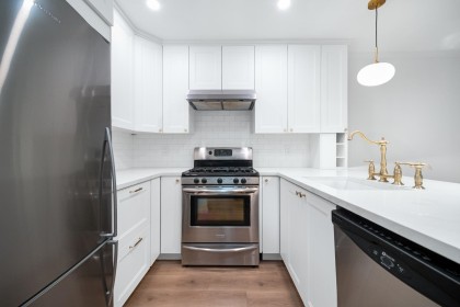 Photo 5 at 1407 Pendrell Street, West End VW, Vancouver West