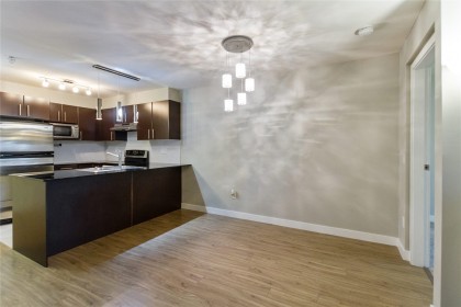 Photo 6 at 310 - 1633 Mackay Avenue, Pemberton NV, North Vancouver