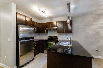 Photo 7 at 310 - 1633 Mackay Avenue, Pemberton NV, North Vancouver