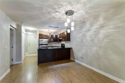 Photo 5 at 310 - 1633 Mackay Avenue, Pemberton NV, North Vancouver