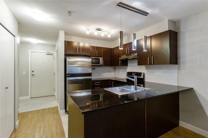 Photo 9 at 310 - 1633 Mackay Avenue, Pemberton NV, North Vancouver