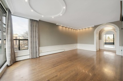 Photo 5 at 501 - 2370 W 2nd Avenue, Kitsilano, Vancouver West