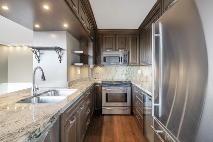 Photo 8 at 501 - 2370 W 2nd Avenue, Kitsilano, Vancouver West