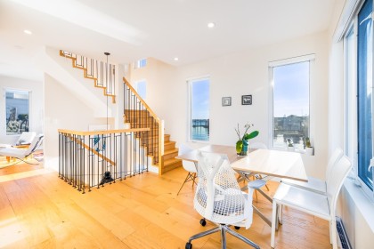 Photo 13 at JNW04 - 415 Esplanade W, Lower Lonsdale, North Vancouver