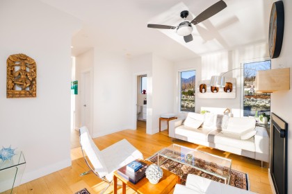 Photo 12 at JNW04 - 415 Esplanade W, Lower Lonsdale, North Vancouver