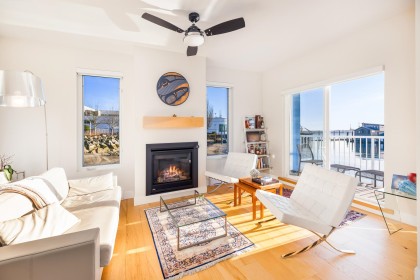 Photo 10 at JNW04 - 415 Esplanade W, Lower Lonsdale, North Vancouver