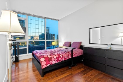 Photo 18 at 3303 - 1189 Melville Street, Coal Harbour, Vancouver West