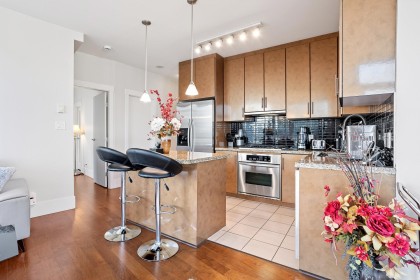 Photo 25 at 3303 - 1189 Melville Street, Coal Harbour, Vancouver West