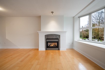 Photo 6 at 203 - 1858 W 5th Avenue, Kitsilano, Vancouver West