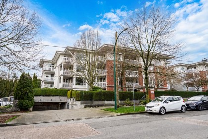 Photo 1 at 203 - 1858 W 5th Avenue, Kitsilano, Vancouver West