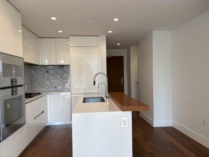 Photo 3 at 405 - 389 W 59th Avenue, South Cambie, Vancouver West