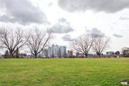 Photo 15 at 405 - 389 W 59th Avenue, South Cambie, Vancouver West