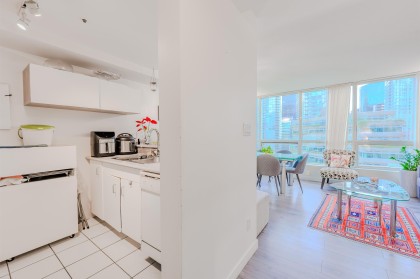 Photo 12 at 1204 - 555 Jervis Street, Coal Harbour, Vancouver West