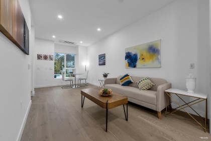 Photo 3 at 659 W 30th Avenue, Cambie, Vancouver West