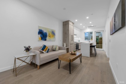 Photo 5 at 659 W 30th Avenue, Cambie, Vancouver West