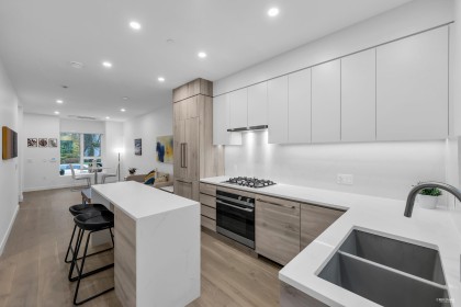 Photo 11 at 659 W 30th Avenue, Cambie, Vancouver West