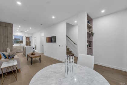 Photo 8 at 659 W 30th Avenue, Cambie, Vancouver West