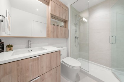 Photo 16 at 110 - 755 Harbourside Drive, Harbourside, North Vancouver