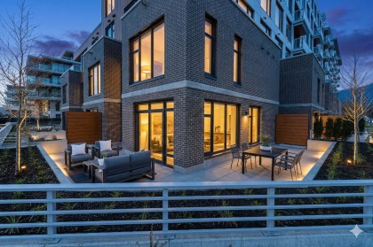 Photo 1 at 110 - 755 Harbourside Drive, Harbourside, North Vancouver