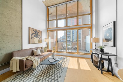 Photo 2 at 413 - 1529 W 6th Avenue, False Creek, Vancouver West