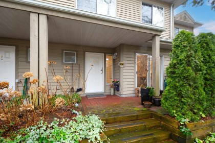 Photo 32 at 10 - 815 Tobruck Avenue, Mosquito Creek, North Vancouver