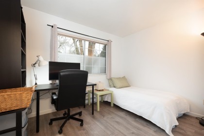 Photo 24 at 10 - 815 Tobruck Avenue, Mosquito Creek, North Vancouver