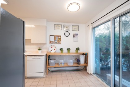 Photo 19 at 10 - 815 Tobruck Avenue, Mosquito Creek, North Vancouver