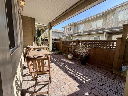 Photo 4 at 10 - 815 Tobruck Avenue, Mosquito Creek, North Vancouver