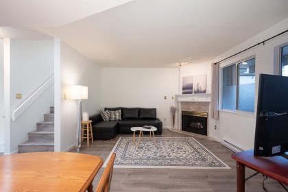 Photo 8 at 10 - 815 Tobruck Avenue, Mosquito Creek, North Vancouver