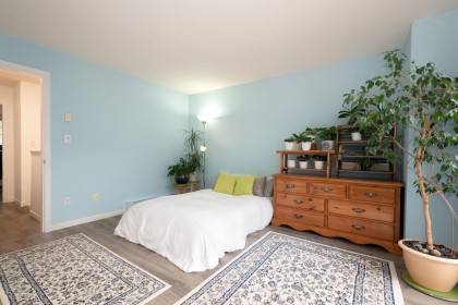 Photo 21 at 10 - 815 Tobruck Avenue, Mosquito Creek, North Vancouver