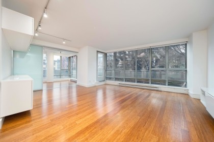 Photo 11 at 301 - 930 Cambie Street, Yaletown, Vancouver West