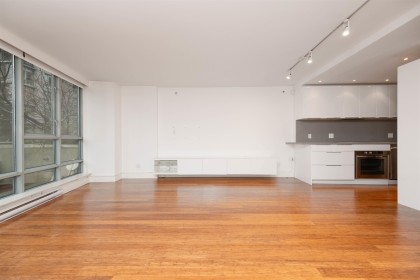 Photo 4 at 301 - 930 Cambie Street, Yaletown, Vancouver West