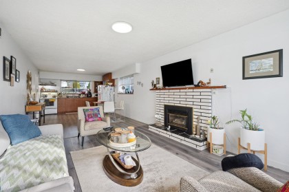 Photo 15 at 328 E 18th Street, Central Lonsdale, North Vancouver