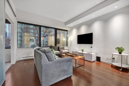 Photo 13 at 407 - 1333 W Georgia Street, Coal Harbour, Vancouver West