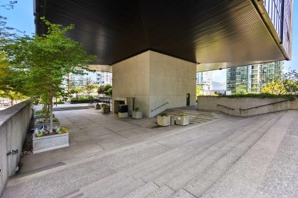 Photo 28 at 407 - 1333 W Georgia Street, Coal Harbour, Vancouver West