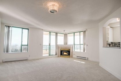 Photo 13 at 15B - 338 Taylor Way, Park Royal, West Vancouver