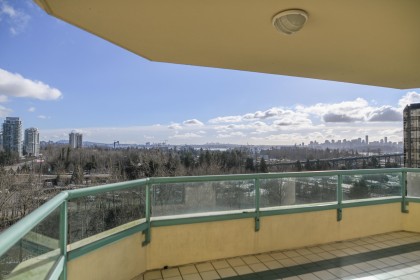 Photo 17 at 15B - 338 Taylor Way, Park Royal, West Vancouver